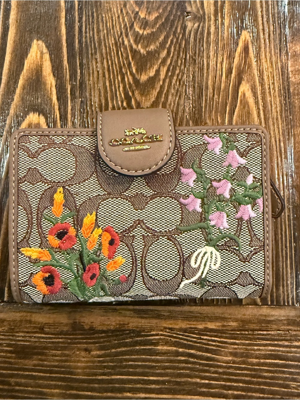 Coach Signature Jacquard Embroidered Floral Med Wallet NWT